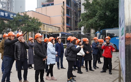 南充市應(yīng)急管理局副調(diào)研員張春風(fēng)一行來(lái)我公司考察