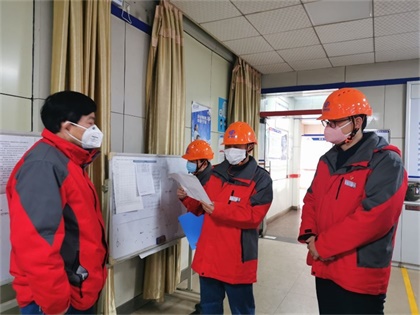 瀘天化股份公司領(lǐng)導(dǎo)深入生產(chǎn)銷(xiāo)售一線(xiàn)督查疫情防控工作