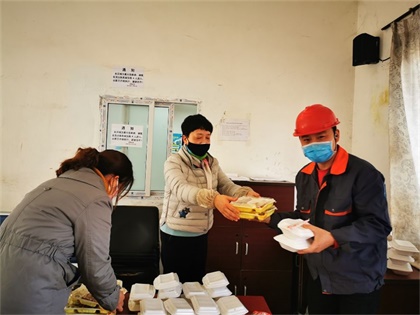 瀘天化股份公司領(lǐng)導慰問銷售一線員工及運輸客戶