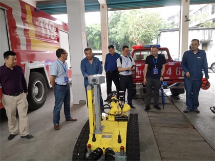 瀘州市應(yīng)急局指揮中心調(diào)研瀘天化應(yīng)急管理工作