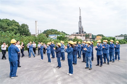 瀘州市委書(shū)記楊林興到瀘天化股份公司宣講省第十二次黨代會(huì)精神