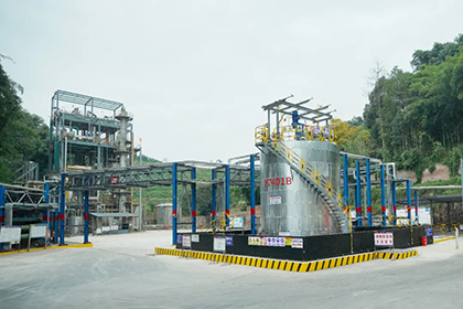 瀘天化股份公司加壓中和裝置實(shí)現(xiàn)長(zhǎng)周期生產(chǎn)百日紅